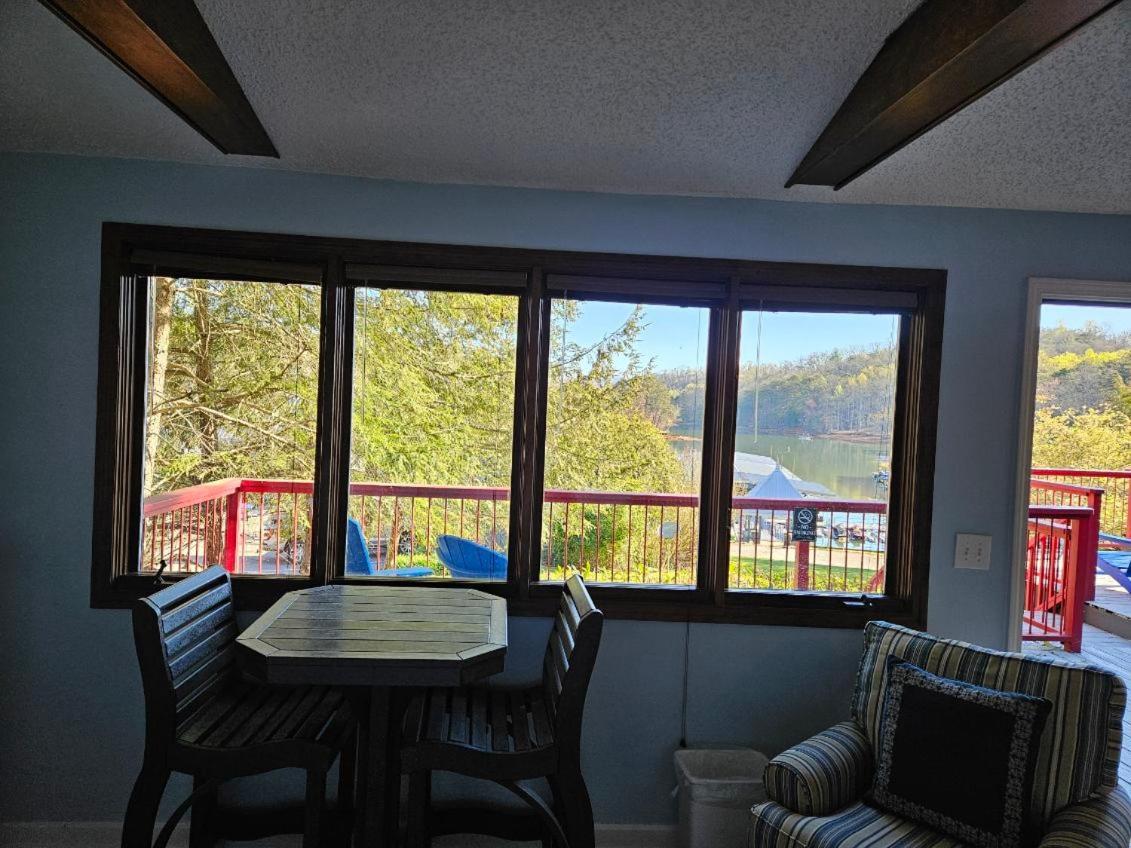 Boundary Waters Resort & Marina Hiawassee Exterior photo