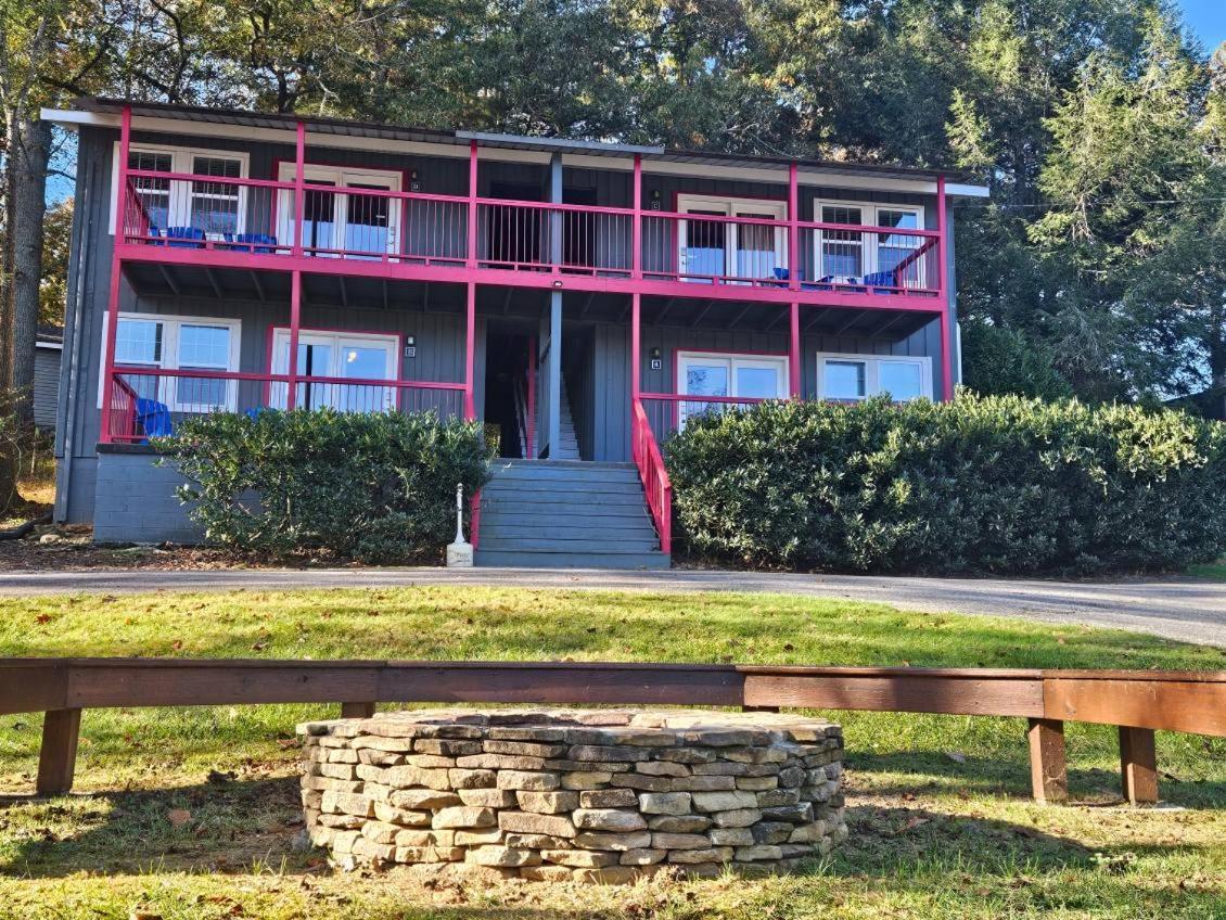 Boundary Waters Resort & Marina Hiawassee Exterior photo